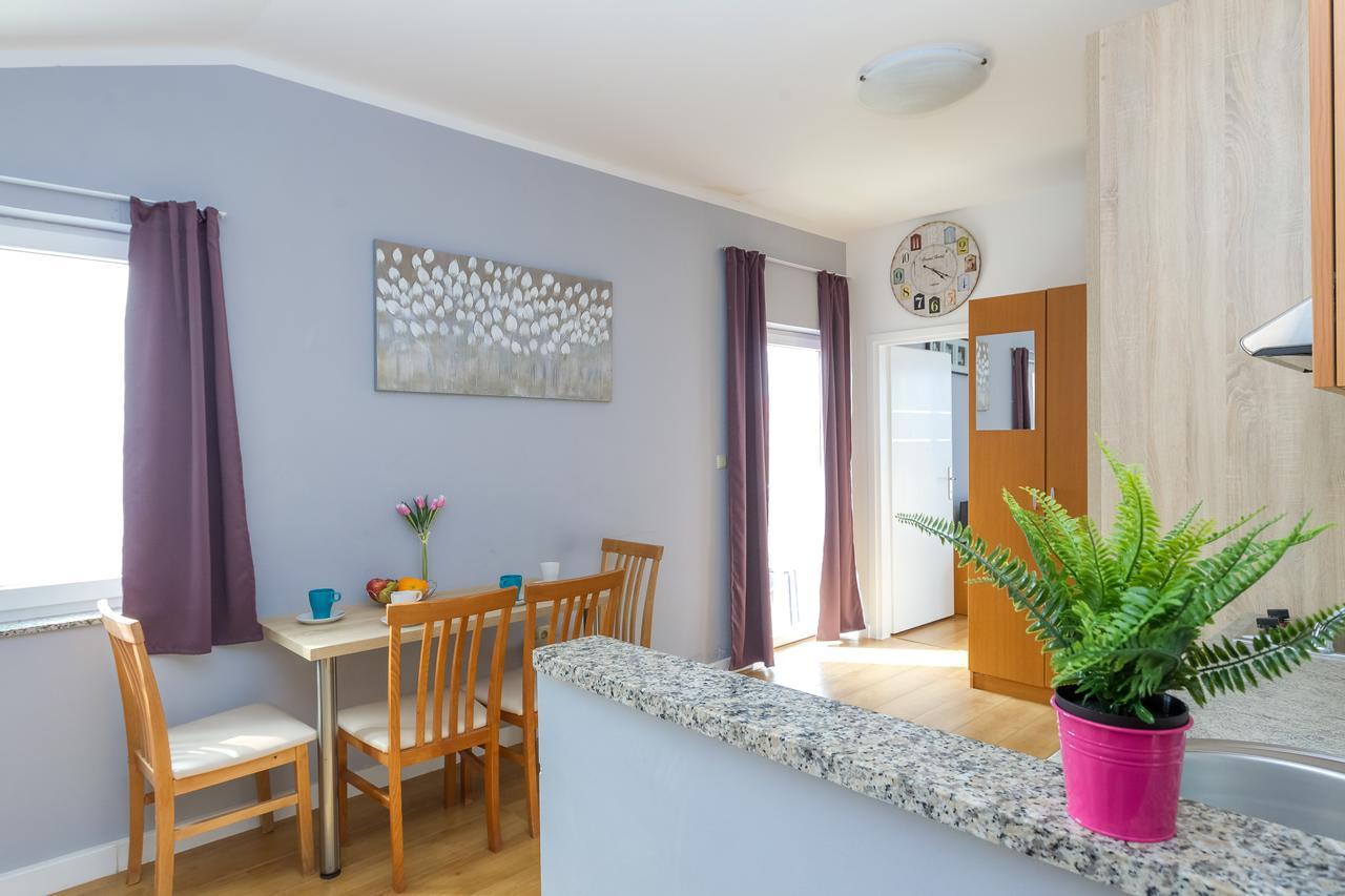Apartments In City Center Ventus Novalja Extérieur photo