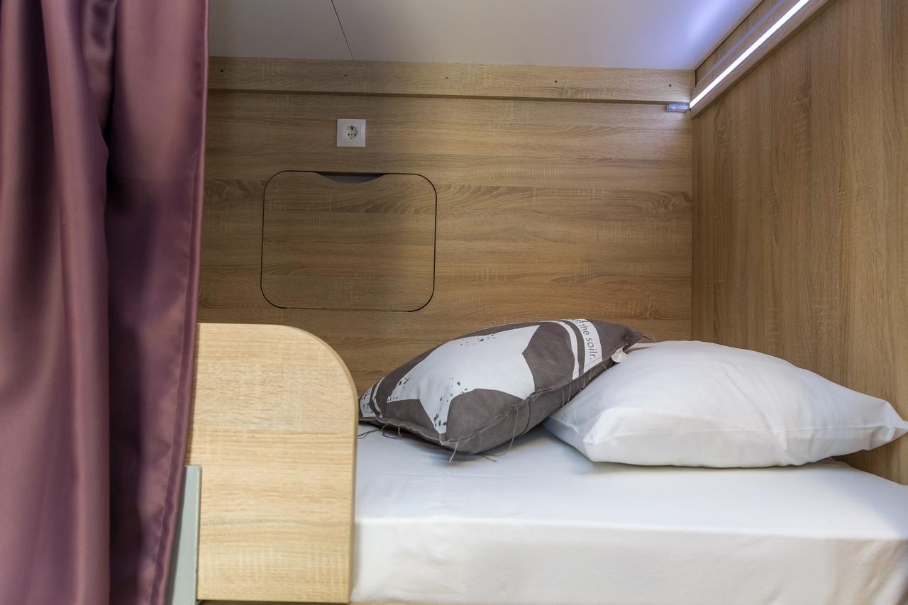 Apartments In City Center Ventus Novalja Extérieur photo