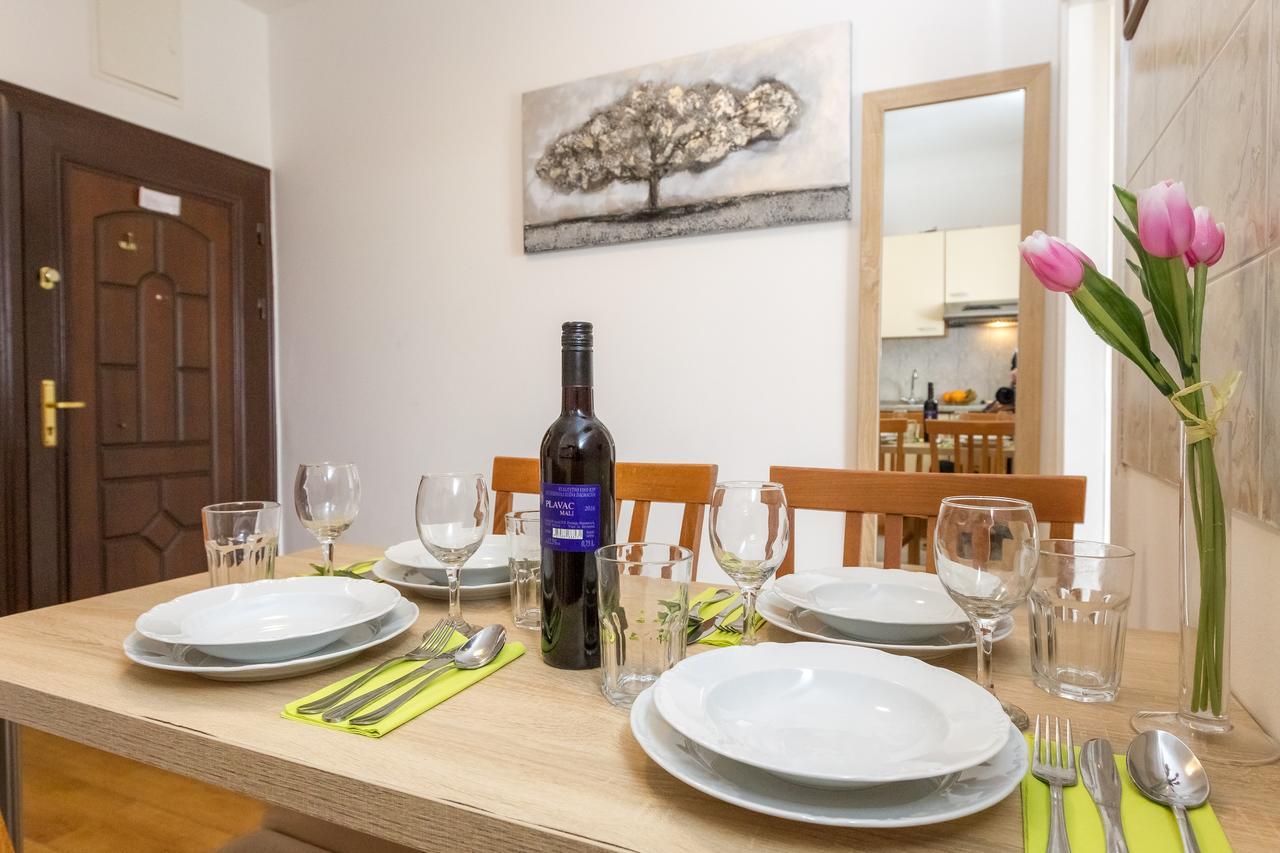 Apartments In City Center Ventus Novalja Extérieur photo