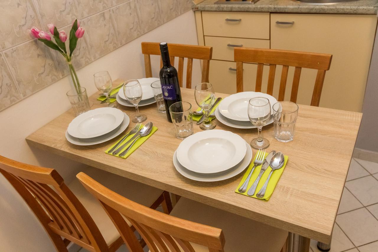 Apartments In City Center Ventus Novalja Extérieur photo