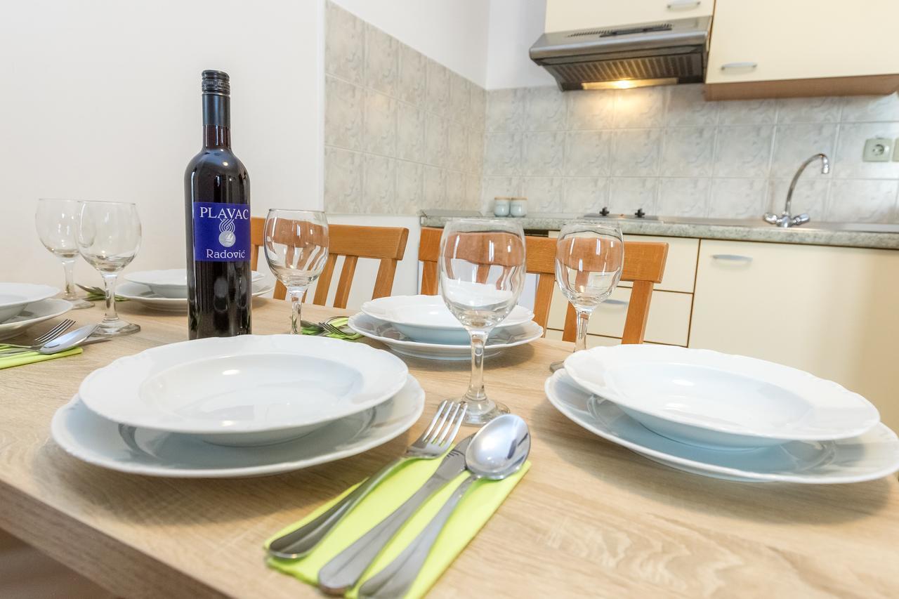Apartments In City Center Ventus Novalja Extérieur photo