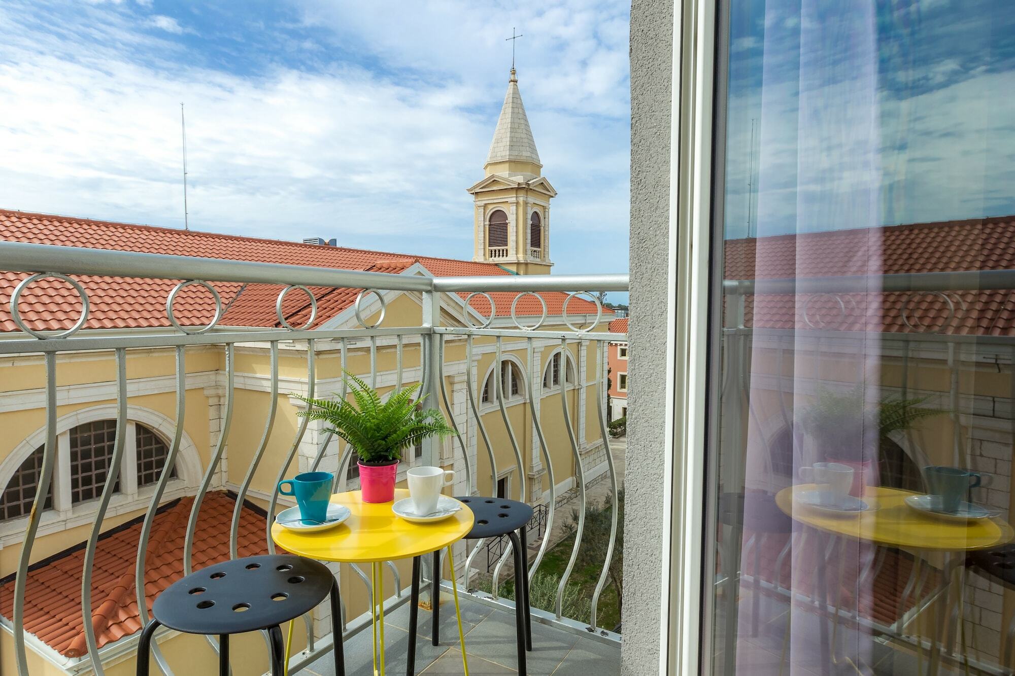 Apartments In City Center Ventus Novalja Extérieur photo